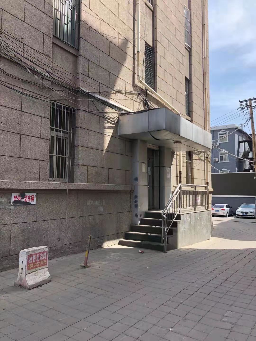 出租承德市雙橋區供銷寫字樓180平方米底商