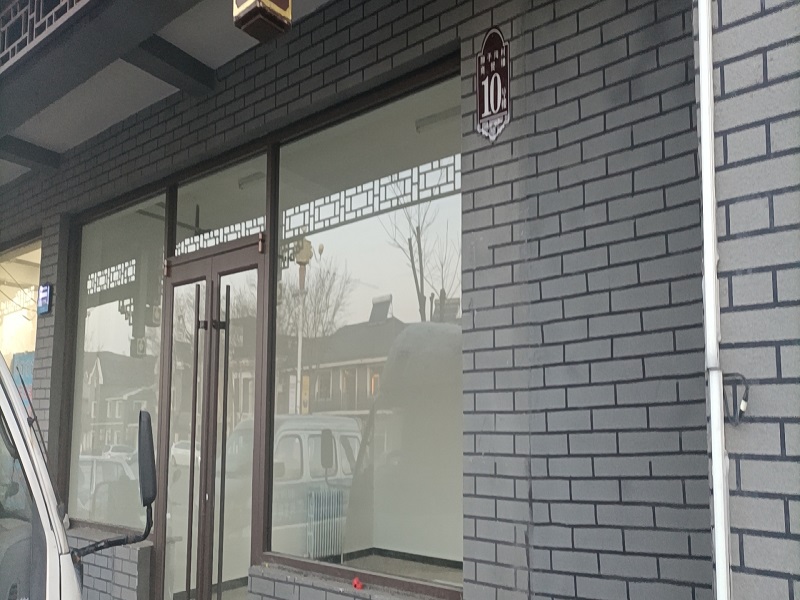 承德市雙橋區獅子溝鎮獅子溝村商貿樓10號底商出租